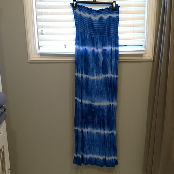 Hot from Hollywood maxi dress - Picture 1 of 3